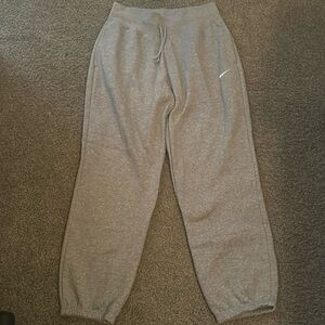 Women’s oversized high rise sweatpant